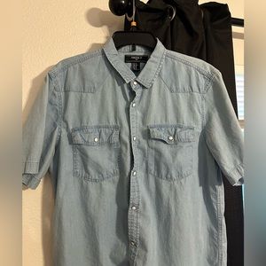 Forever 21 Men’s Chambray short sleeve button up